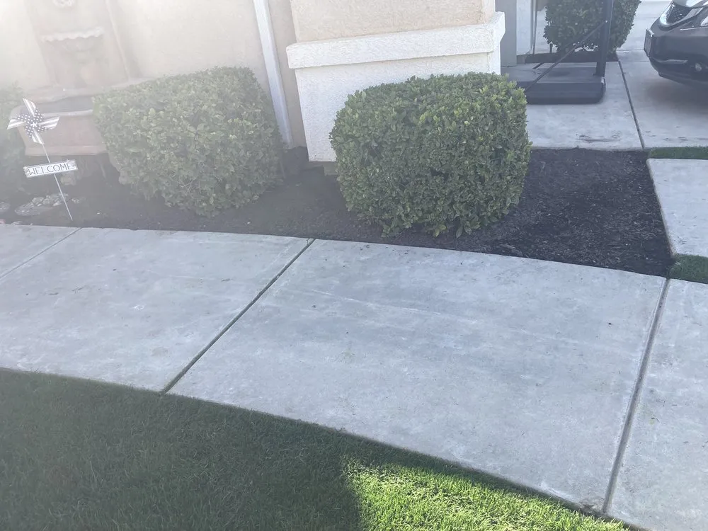 Local garden landscaping in Fresno, CA by Above Ground Lawn Care Service