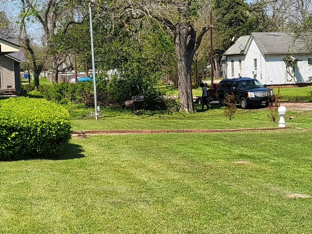 Local lawn care service experts serving Crockett, TX - ABP Lawn Care