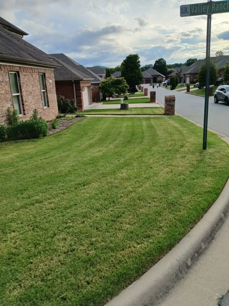 Affordable lawn care service experts serving Little Rock, AR - Abraham's Lawn Services
