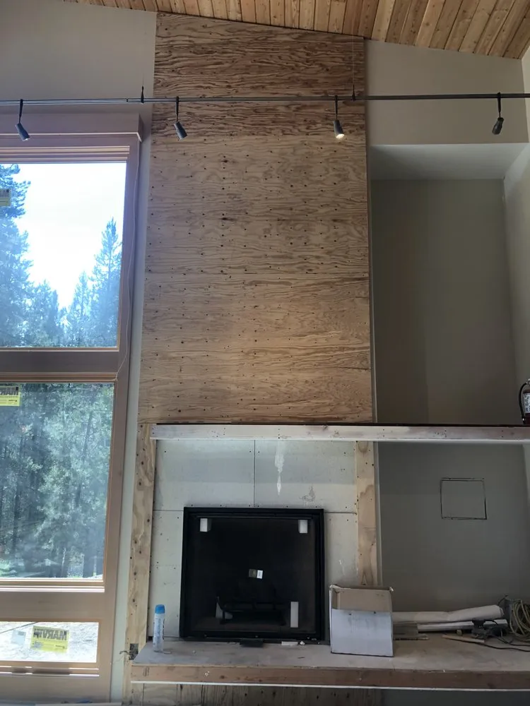 Top-rated yard cleanup service for year-round maintenance in Redmond, OR by Absol