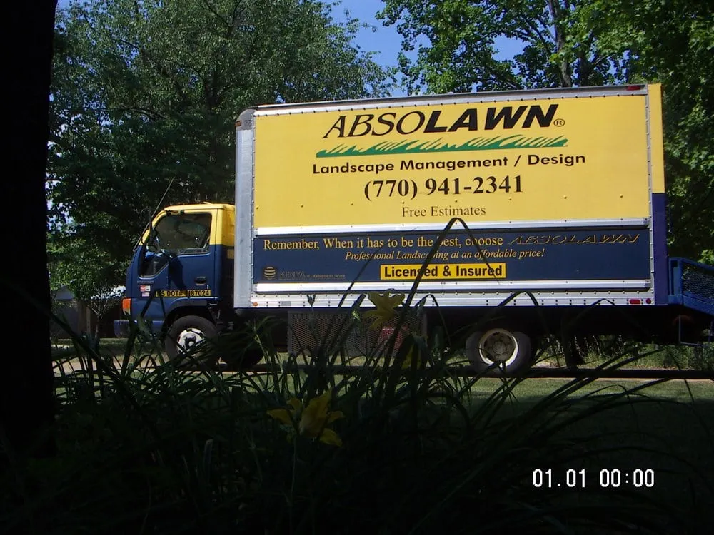 Custom yard cleanup service in Mableton, GA - Absolawn Landscape Management