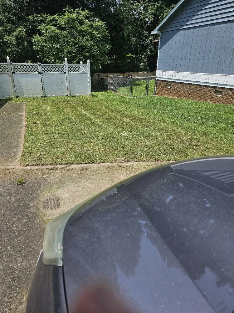 Top-rated garden landscaping in Easley, SC - Absolute Best Lawn Care Service