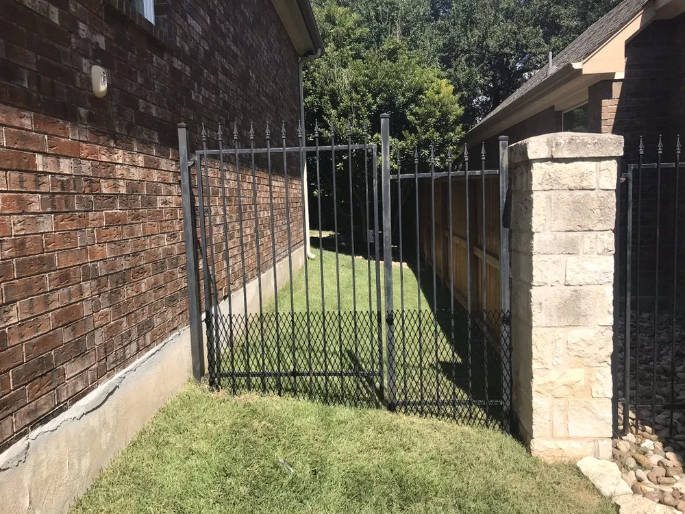 Expert landscaping services experts serving San Antonio, TX - Absolute Fencing & Lawncare