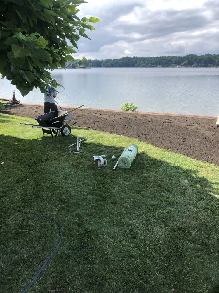Top-rated landscaping services experts serving Mount Morris, MI - Absolute Hauling & Services