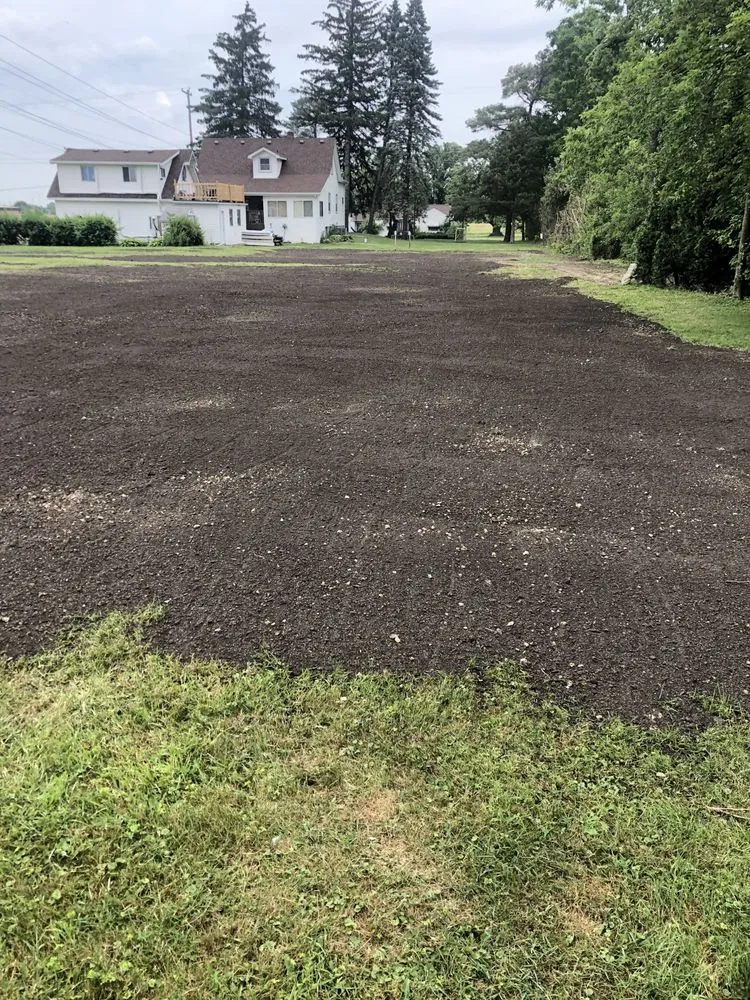 Trusted outdoor landscaping in Mount Morris, MI - Absolute Hauling & Services