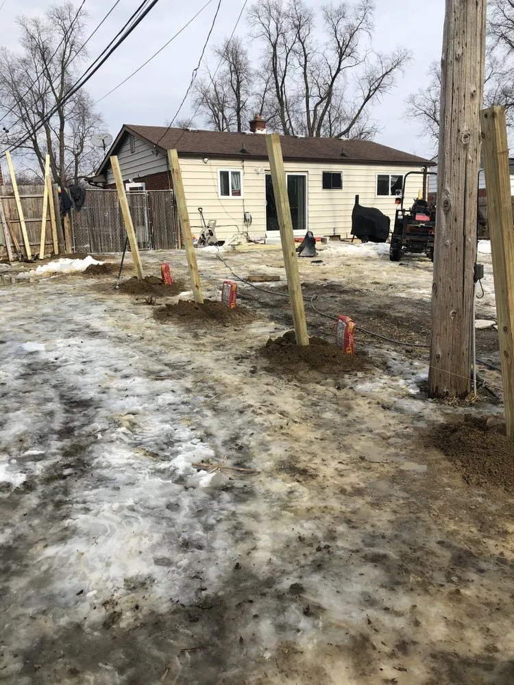 Local yard maintenance for residential properties in Mount Morris, MI by Absolute Hauling & Services