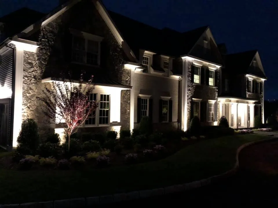 Local yard cleanup service experts serving Rocky Hill, CT - Absolute Landscape