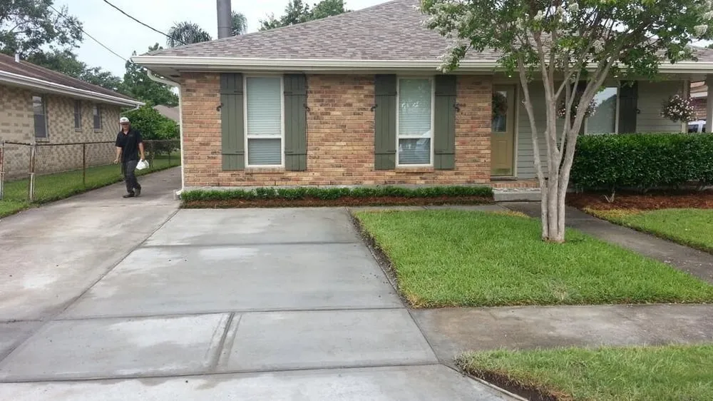 Local yard cleanup service in New Orleans, LA - Absolute Landscaping