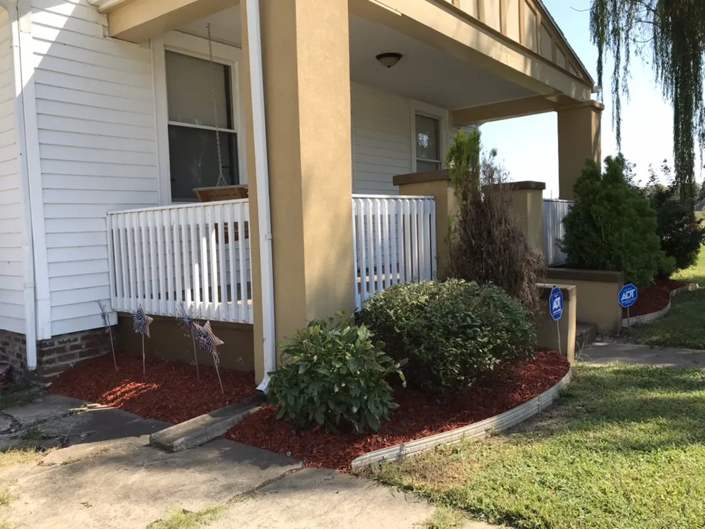 Affordable lawn mowing service for beautiful yards across Evansville, IN - Absolute Lawn Care