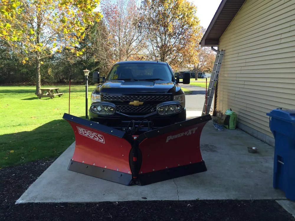 Expert landscaping services experts serving Hobart, IN - Absolute Property Services