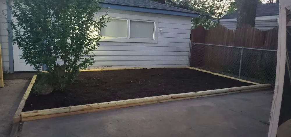 Professional lawn care service experts serving Oak Lawn, IL - Absolutely Cutting Edge Lawn & Snow Services