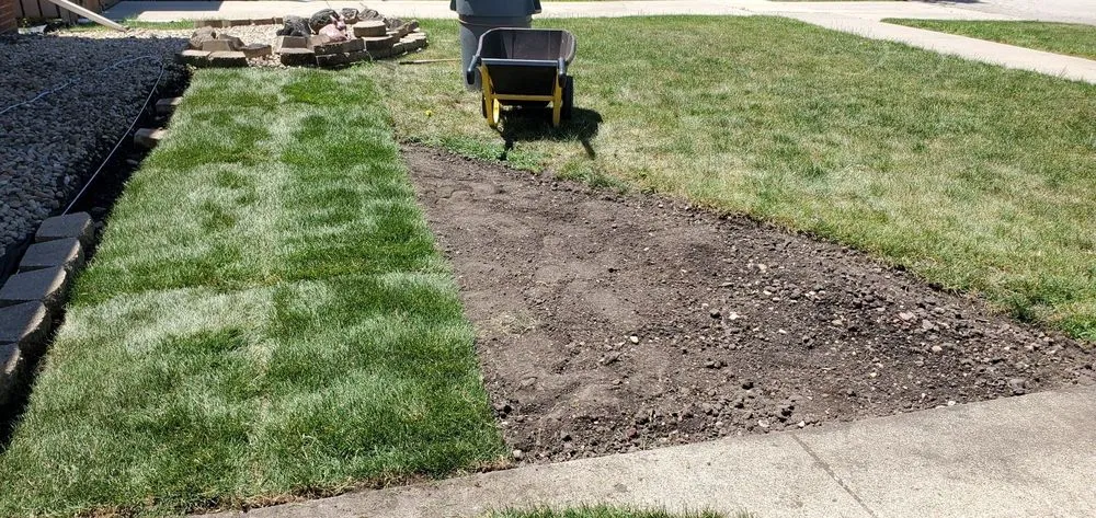 Reliable yard cleanup service for homes in Oak Lawn, IL by Absolutely Cutting Edge Lawn & Snow Services