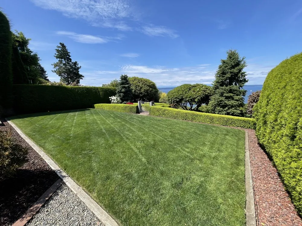 Custom outdoor landscaping experts serving Seattle, WA - Abundant Grace Landscaping & Gardening Service
