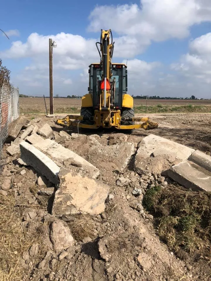 Affordable lawn care service in Harlingen, TX - Abundiz Tractor and Land Clearing Service