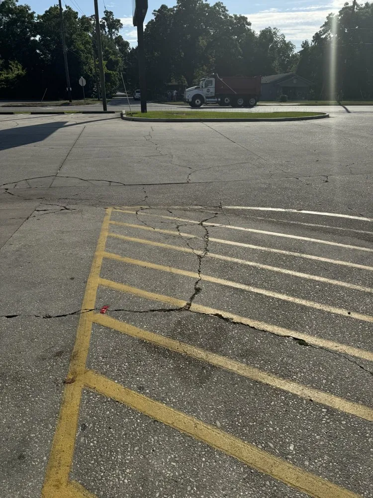 Custom lawn care service experts serving Prichard, AL - AC Discount Lawn Service