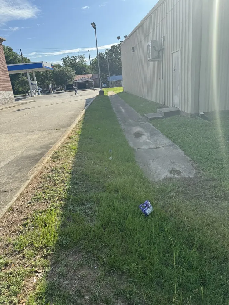 Top-rated lawn care service with custom design across Prichard, AL - AC Discount Lawn Service