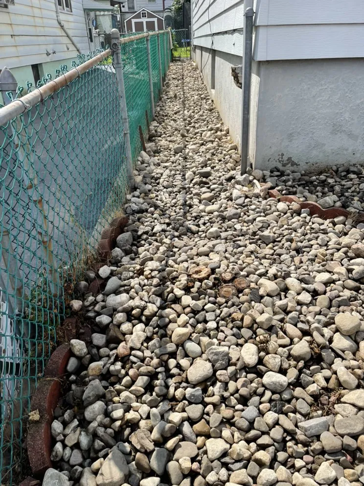 Custom yard cleanup service with custom design across Paterson, NJ - A&C Flores Landscaping