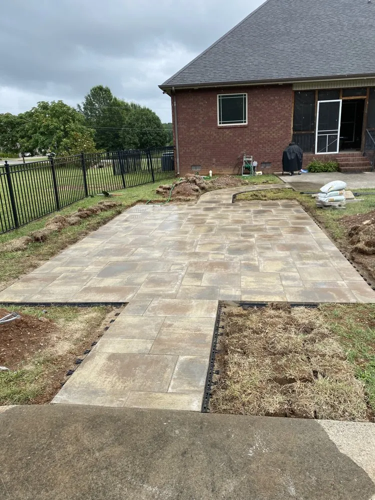 Expert garden landscaping for beautiful yards in Nashville, TN by Ac landscape & hardscape