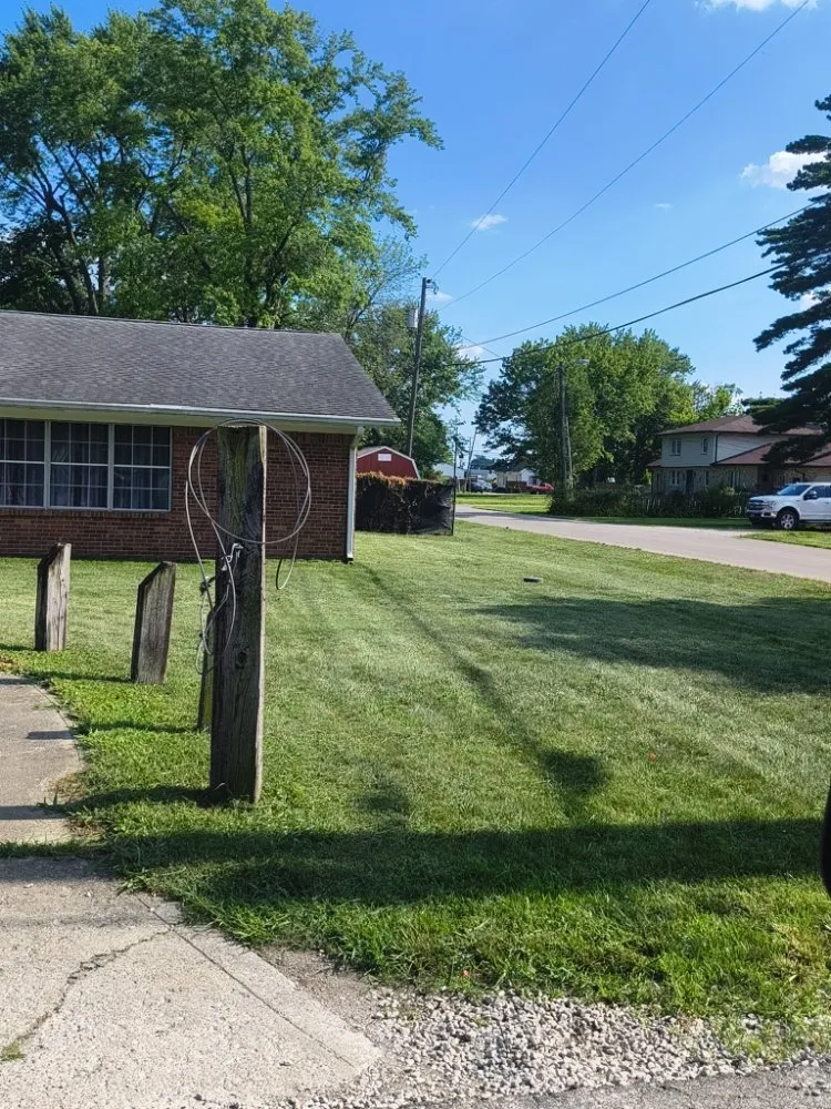 Custom garden landscaping in Indianapolis, IN - A&C Landscaping and Hauling