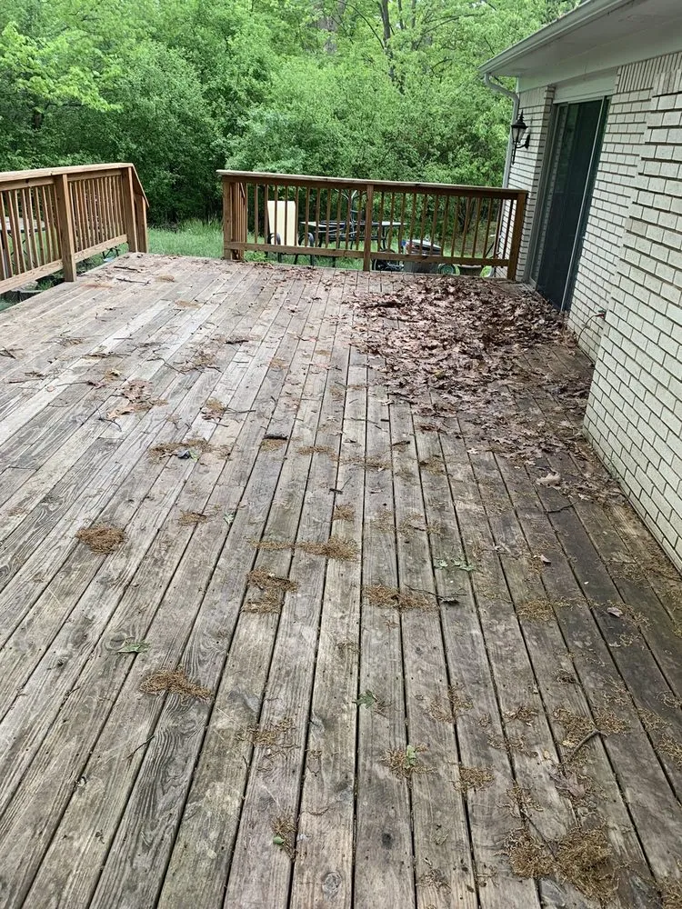 Professional lawn care service experts serving Detroit, MI - AC Landscaping