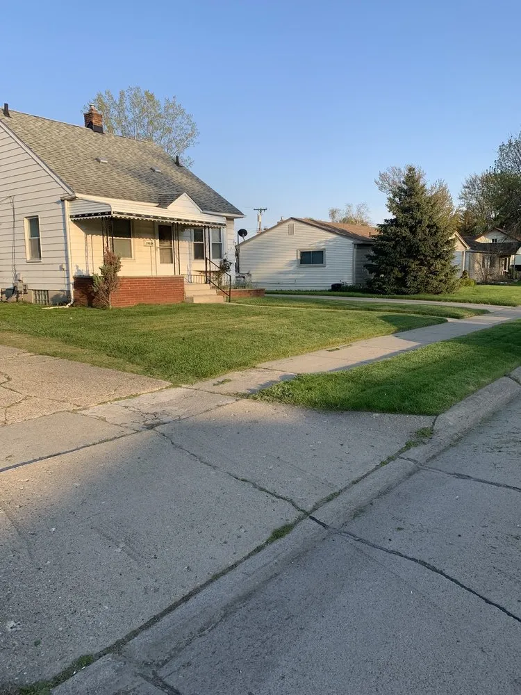 Top-rated residential landscaping in Detroit, MI by AC Landscaping