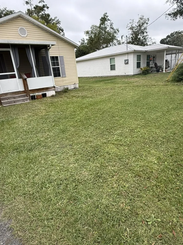 Trusted landscaping services in Middleburg, FL by A&C Lawn & Landscaping