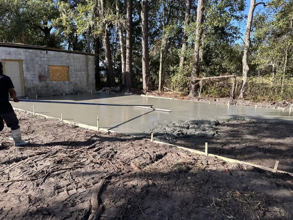 Affordable outdoor landscaping experts serving Brownsburg, IN - ACA Solution