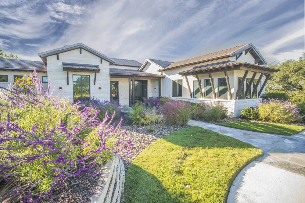 Top-rated residential landscaping in San Antonio, TX by Acacia Landscape & Design