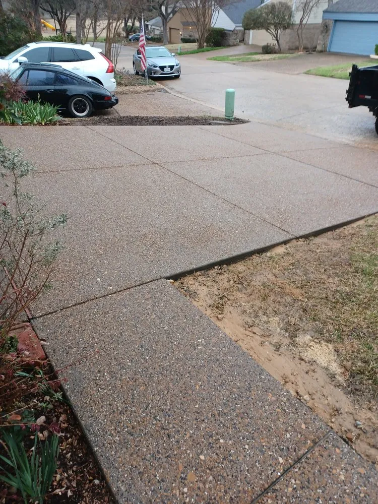 Custom landscape design in Clear Lake, TX by ACC Construction