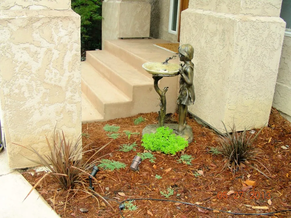 Professional lawn care service in Anderson, CA by Accents Of Nature