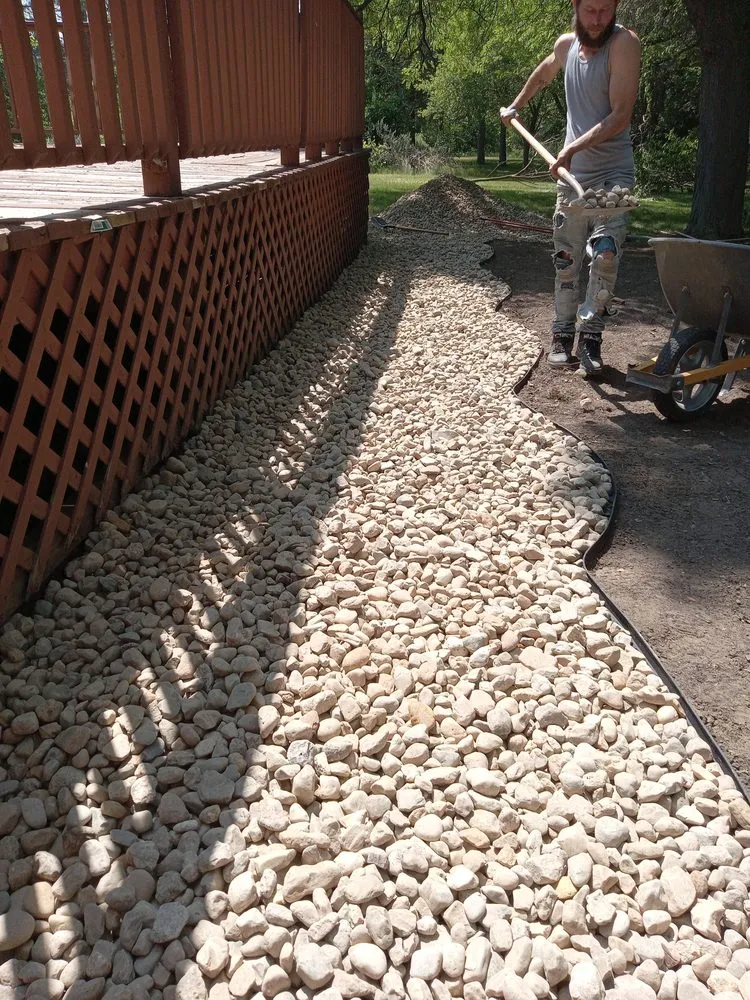 Expert yard maintenance for homes in Flint, MI by Accumod Home Improvement