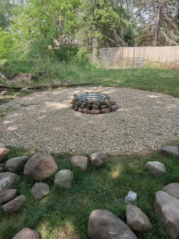 Reliable lawn mowing service in Flint, MI - Accumod Home Improvement