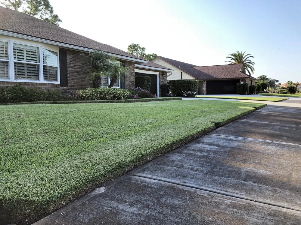 Top-rated lawn care service for beautiful yards in Daytona Beach, FL by Accurate Cuts Lawn & Landscape