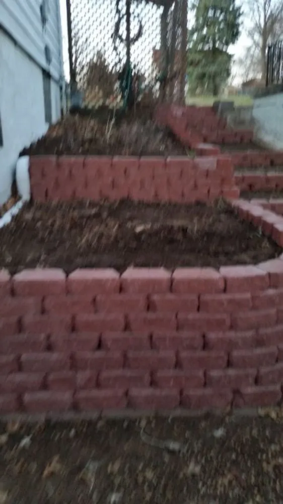 Top-rated garden landscaping for homes in Ferguson, MO by Accurate Tree and Landscaping