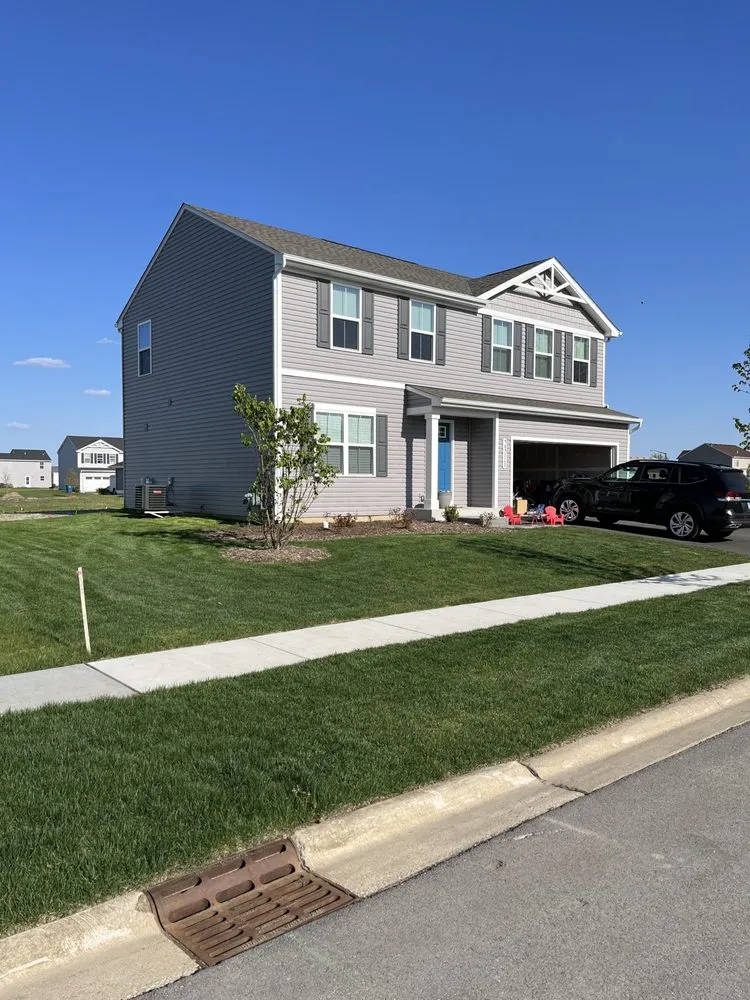 Affordable yard cleanup service in Bradley, IL - AC/DC Lawn Service