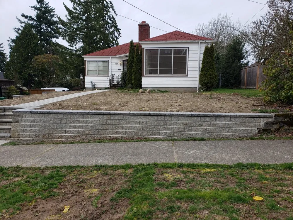 Top-rated lawn mowing service in Seattle, WA by Ace 1 Construction & Landscaping