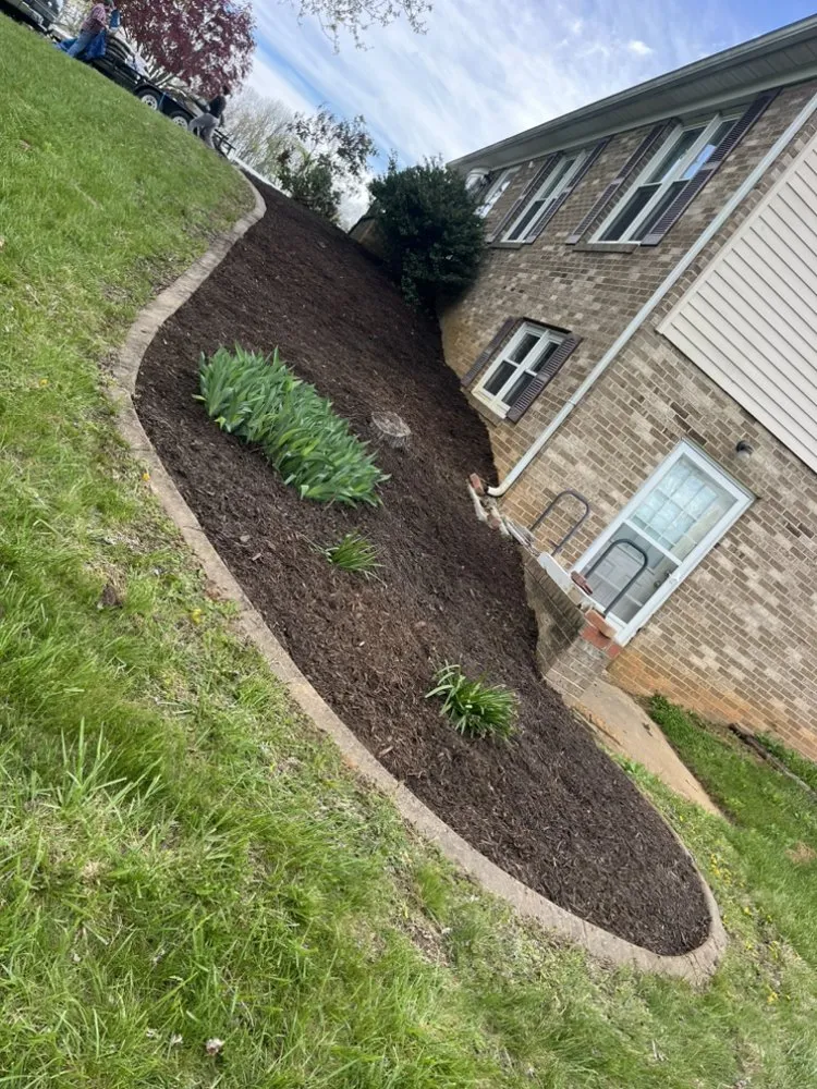 Professional residential landscaping experts serving Knoxville, MD - Ace Landscaping & Lawn Care