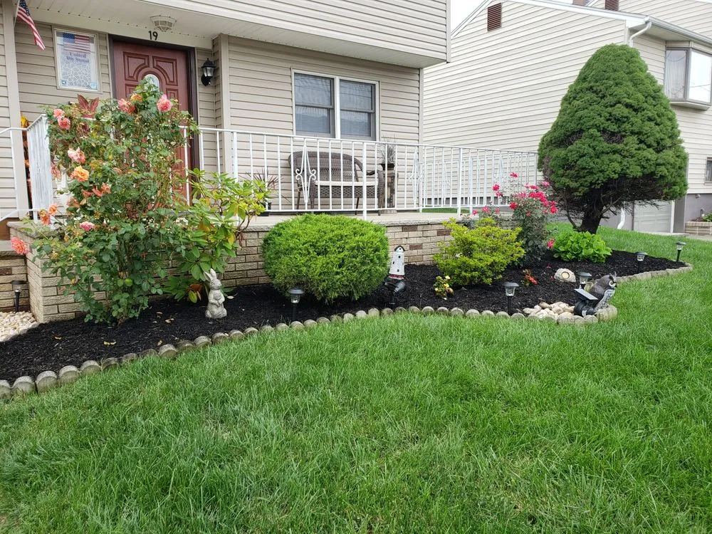 Expert garden landscaping in CARTERET, NJ by ACE LAWN CARE
