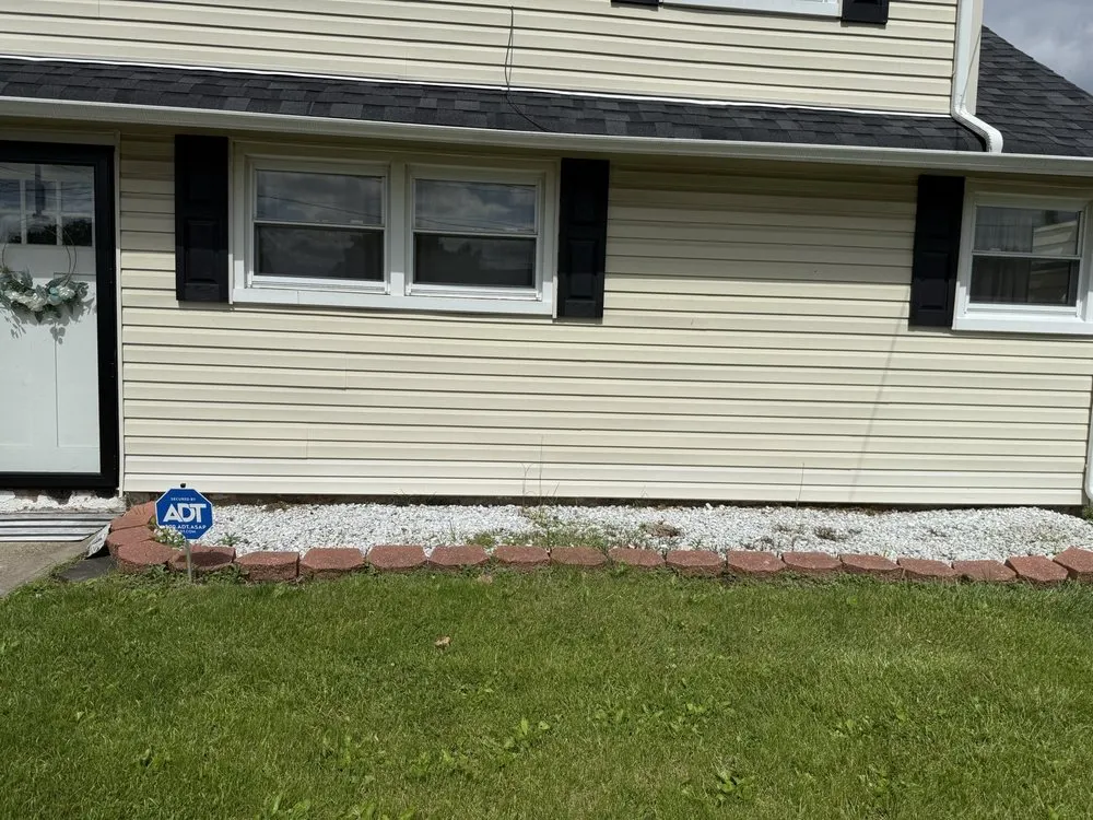 Affordable garden landscaping experts serving CARTERET, NJ - ACE LAWN CARE