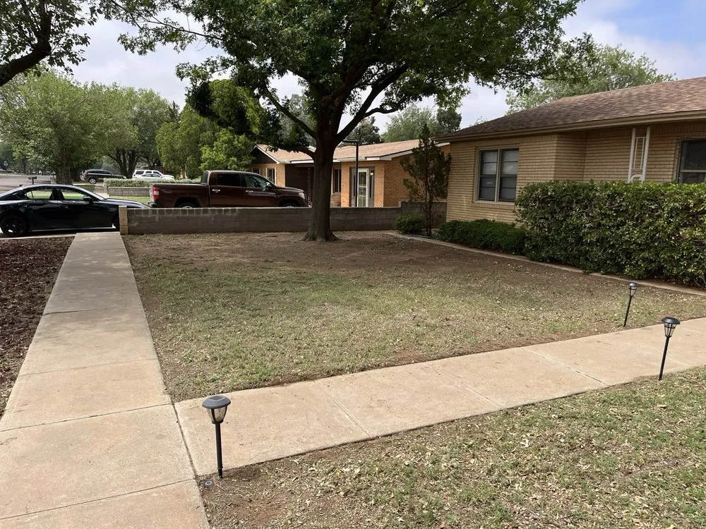 Affordable lawn mowing service in Seminole, TX - Ace Lawn Care Service