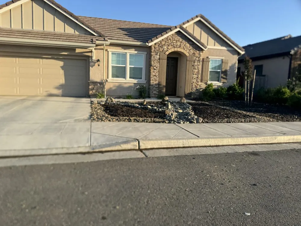 Affordable yard maintenance in Fresno, CA - Ace Lawn Care Services