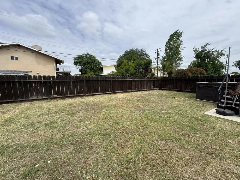 Reliable lawn mowing service experts serving Fresno, CA - Ace Lawn Care Services