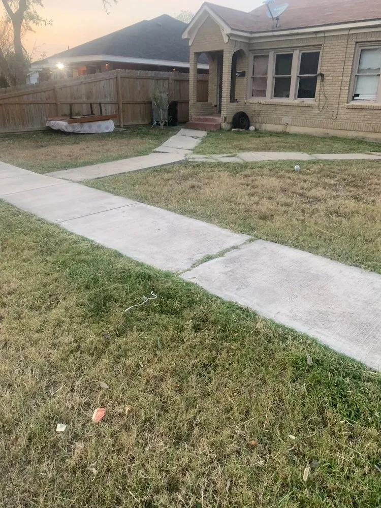 Local lawn care service with custom design in Harlingen, TX by Ace Lawn Service