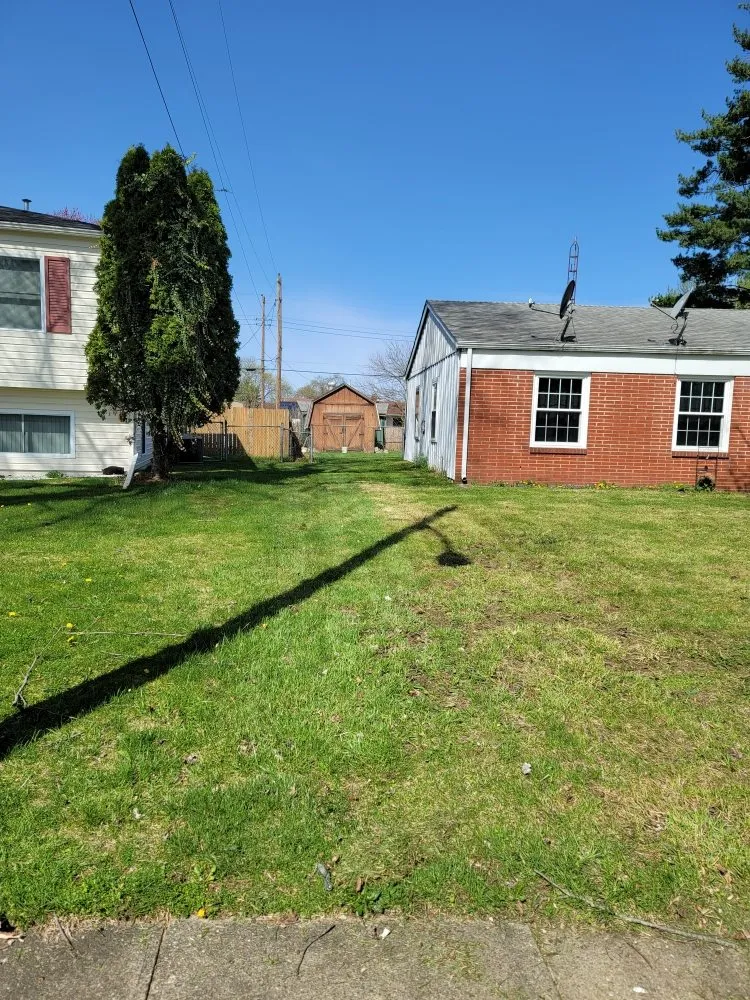 Top-rated outdoor landscaping experts serving Columbus, IN - Ace lawncare