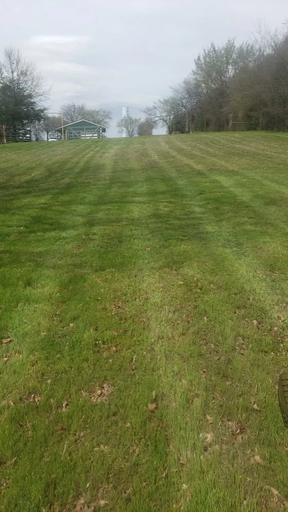 Trusted yard cleanup service experts serving Fort Gibson, OK - Ace of Blade'z Lawncare