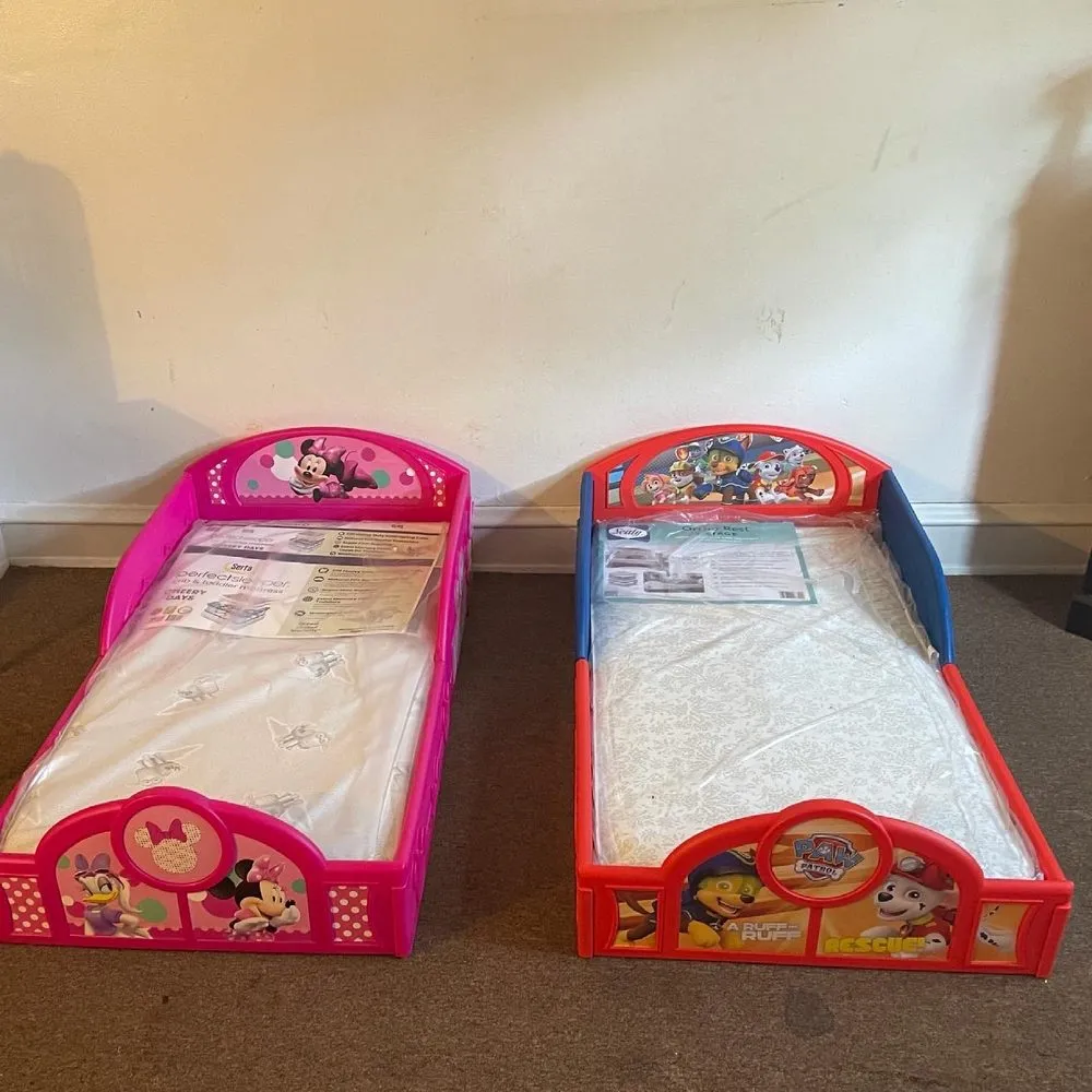 Local lawn care service experts serving Milwaukee, WI - Ace Of Many Trades