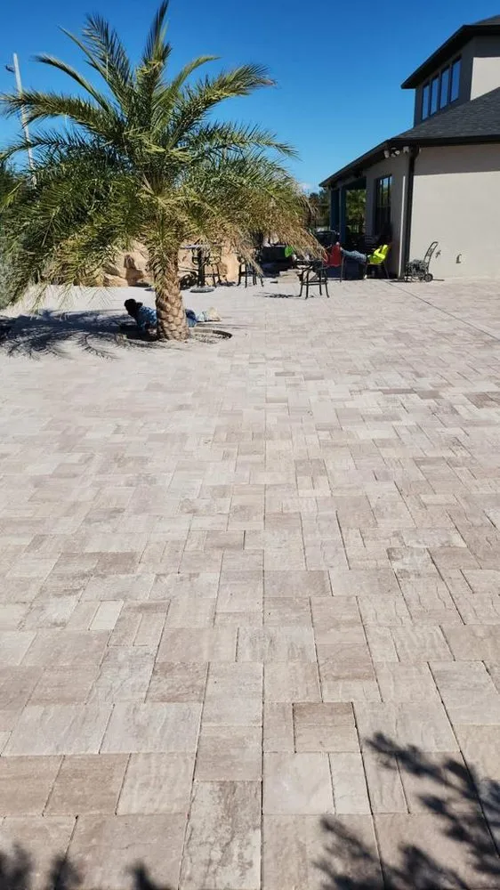 Custom landscape design experts serving DeBary, FL - ACE Pavers