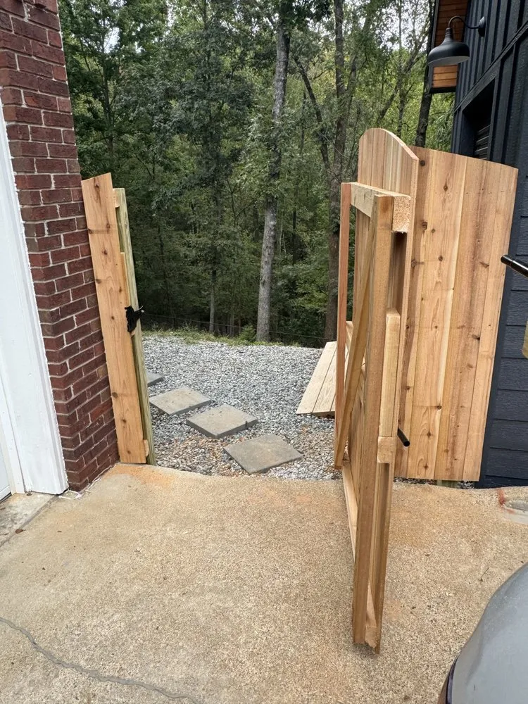 Top-rated landscaping services for homes in Soddy-Daisy, TN by Acehilm Fence