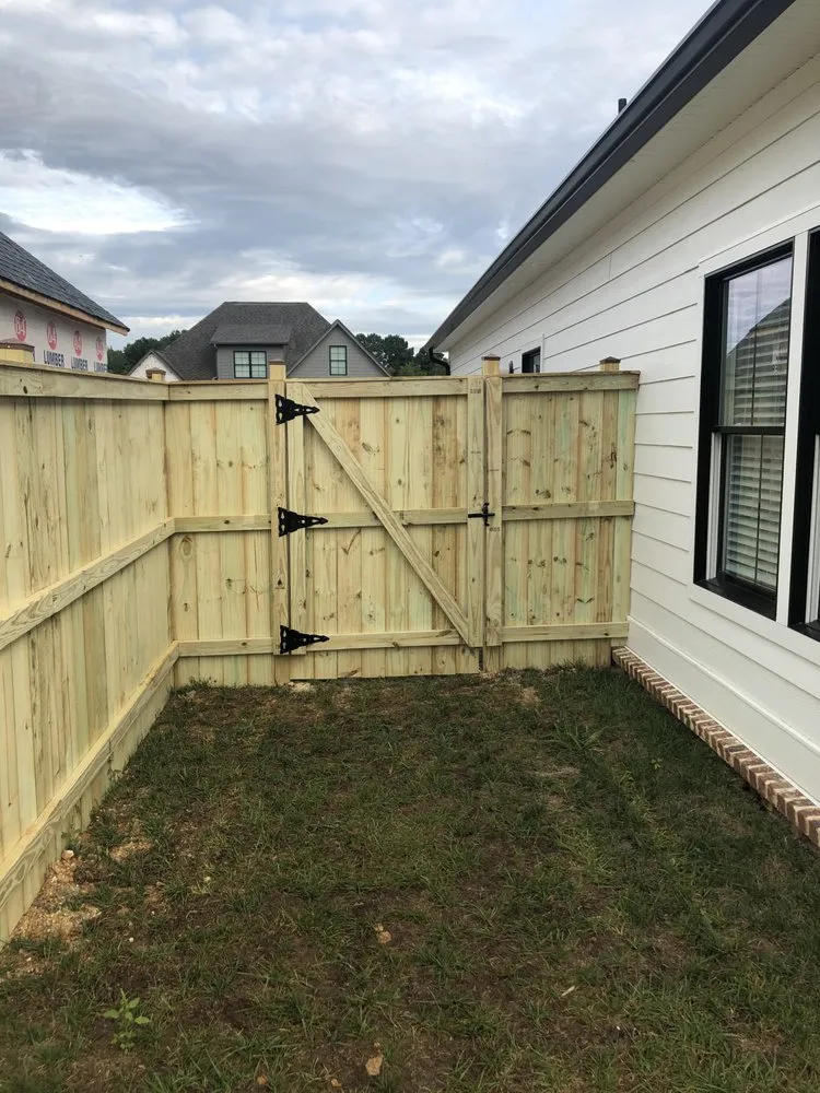 Professional yard maintenance in Soddy-Daisy, TN - Acehilm Fence
