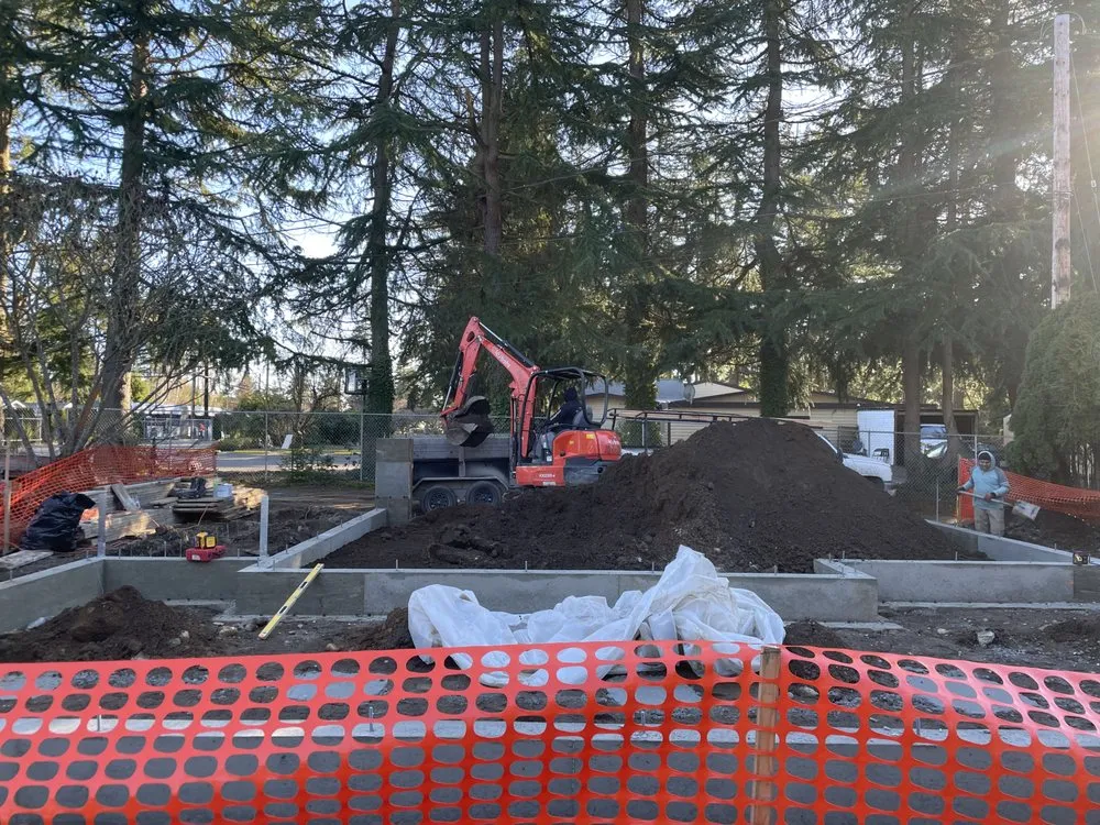 Professional landscaping services for beautiful yards in Lynnwood, WA by ACH Construction